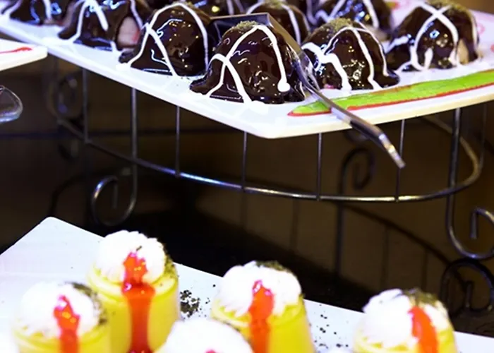 מלון Ideal Prime Ultra